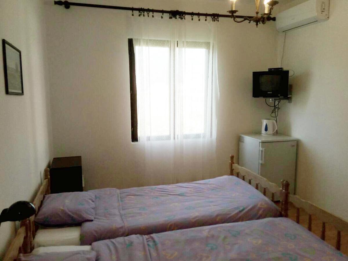 Guesthouse Djurisic Χέρτσεγκ Νόβι Εξωτερικό φωτογραφία